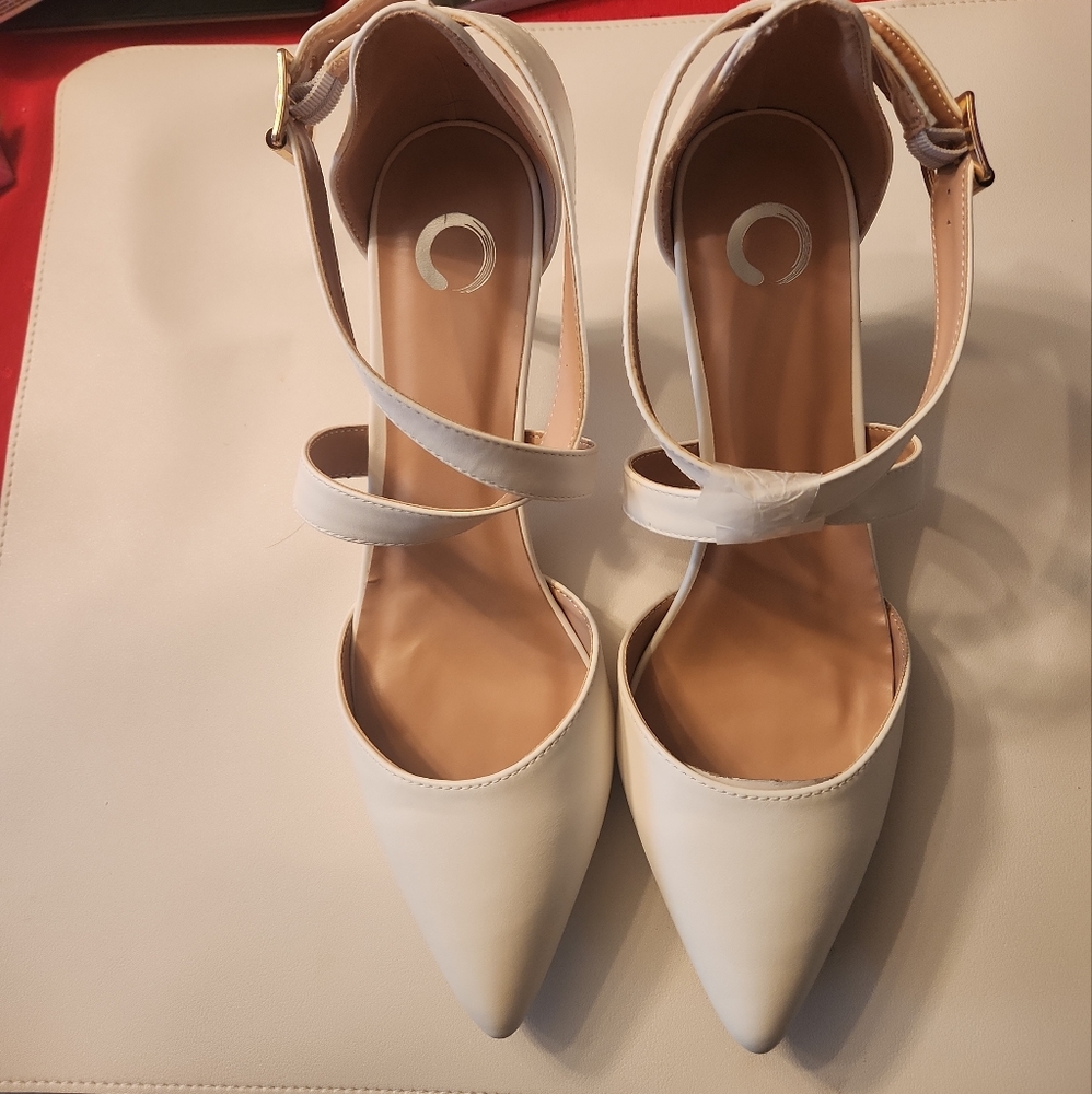 Women's Journee Collection Strappy High Heeled Shoes White Size 11